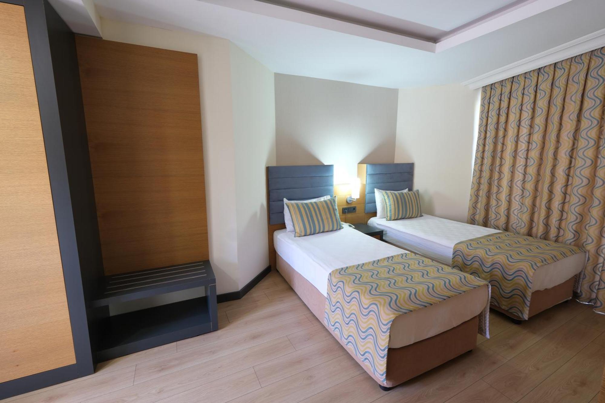 Hotel Sumela Garden ベルディビ エクステリア 写真