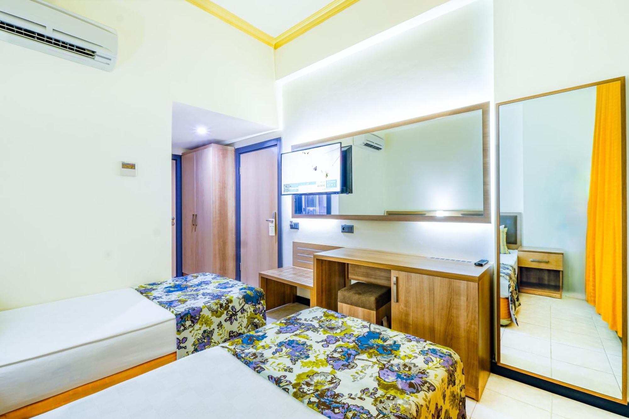 Hotel Sumela Garden ベルディビ エクステリア 写真
