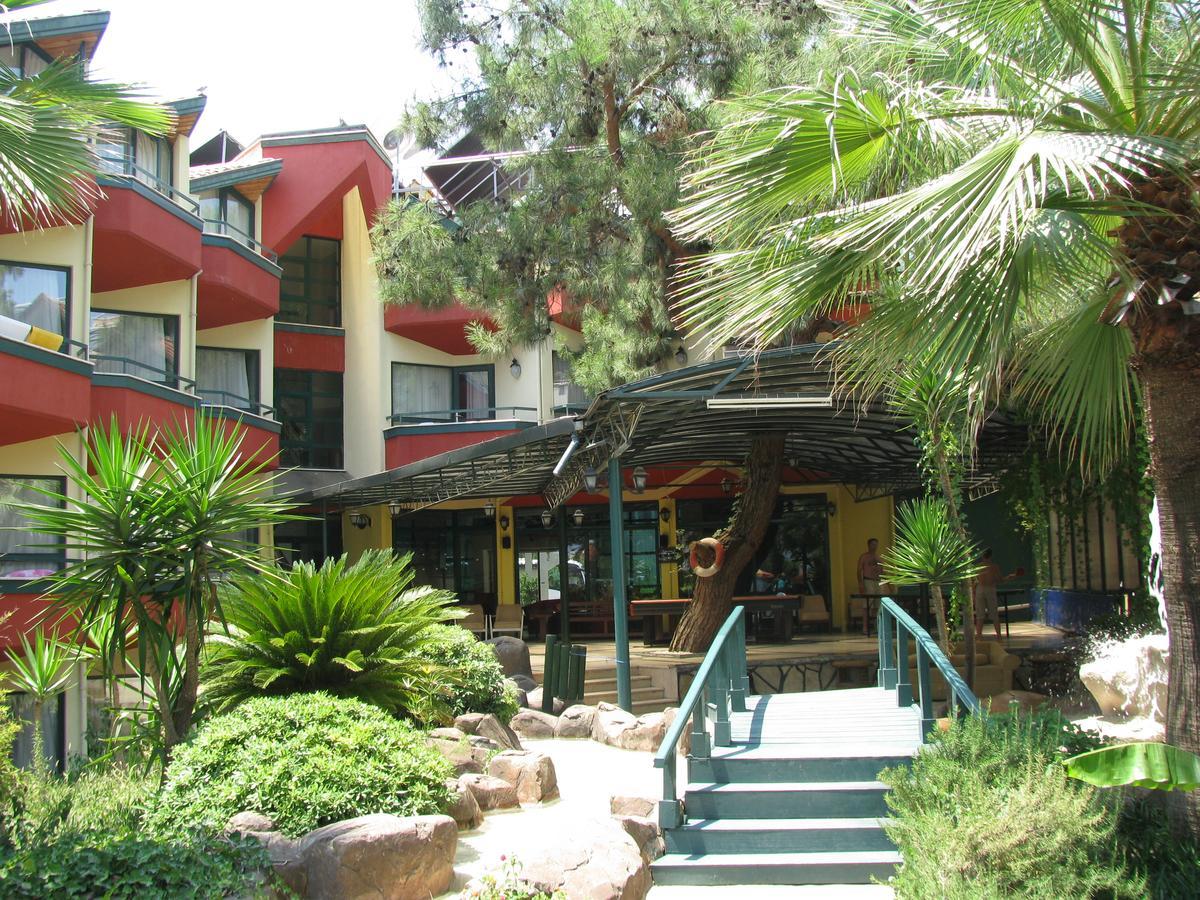 Hotel Sumela Garden ベルディビ エクステリア 写真