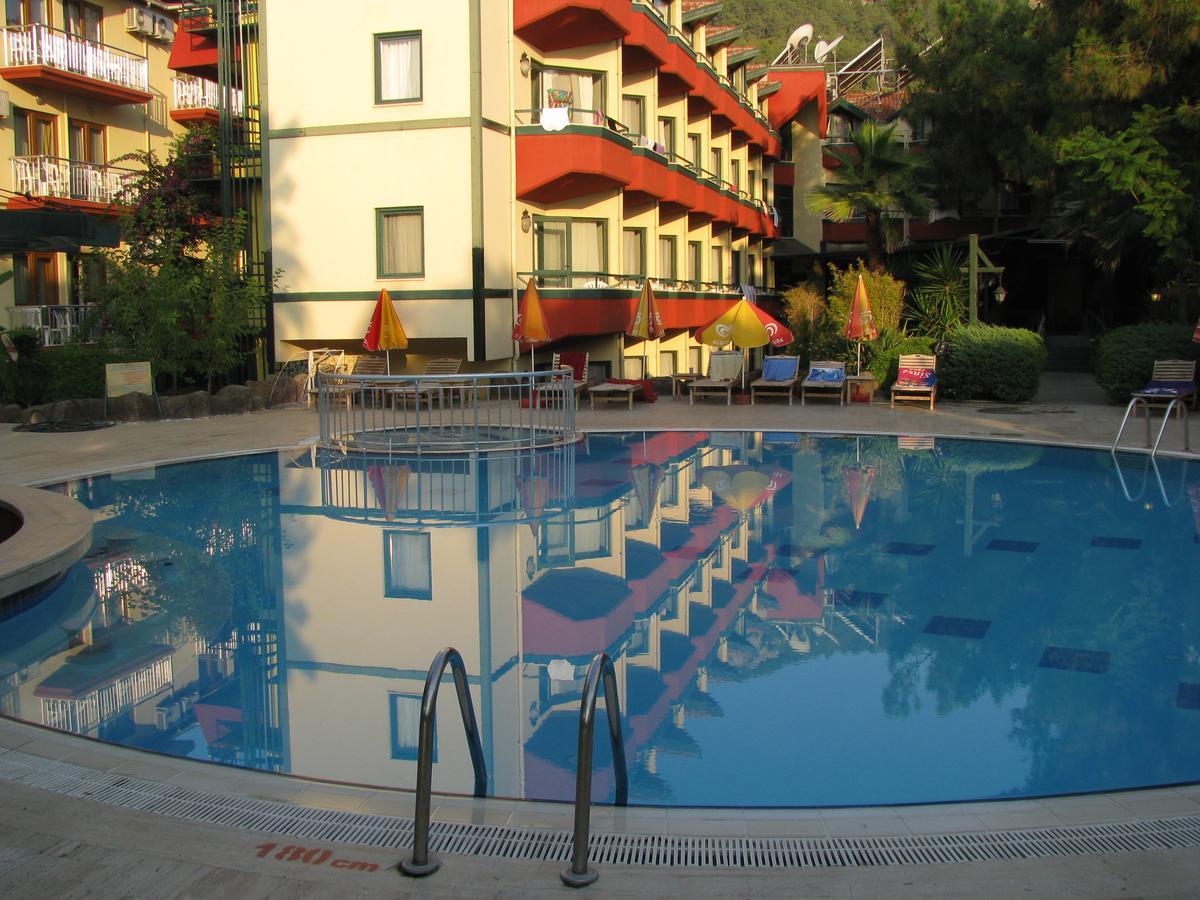 Hotel Sumela Garden ベルディビ エクステリア 写真