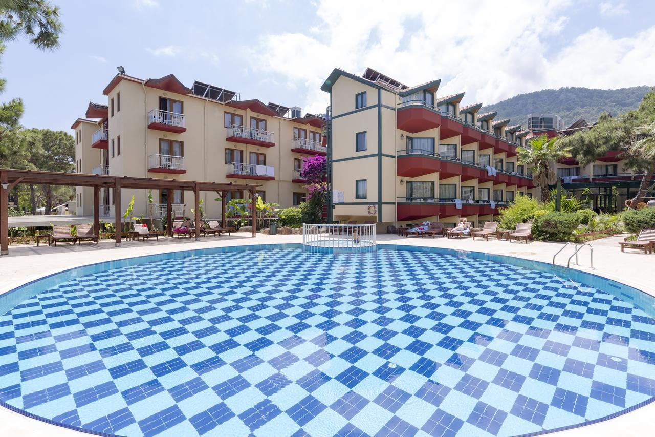 Hotel Sumela Garden ベルディビ エクステリア 写真
